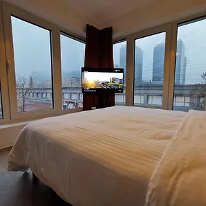 Отель Ooostel2be Brussel, Брюссель